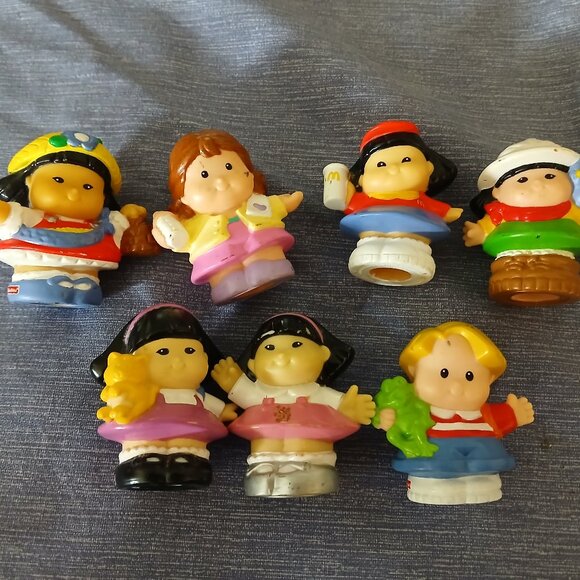 Fisher Price Little People Figures x 7 - Picture 1 of 1